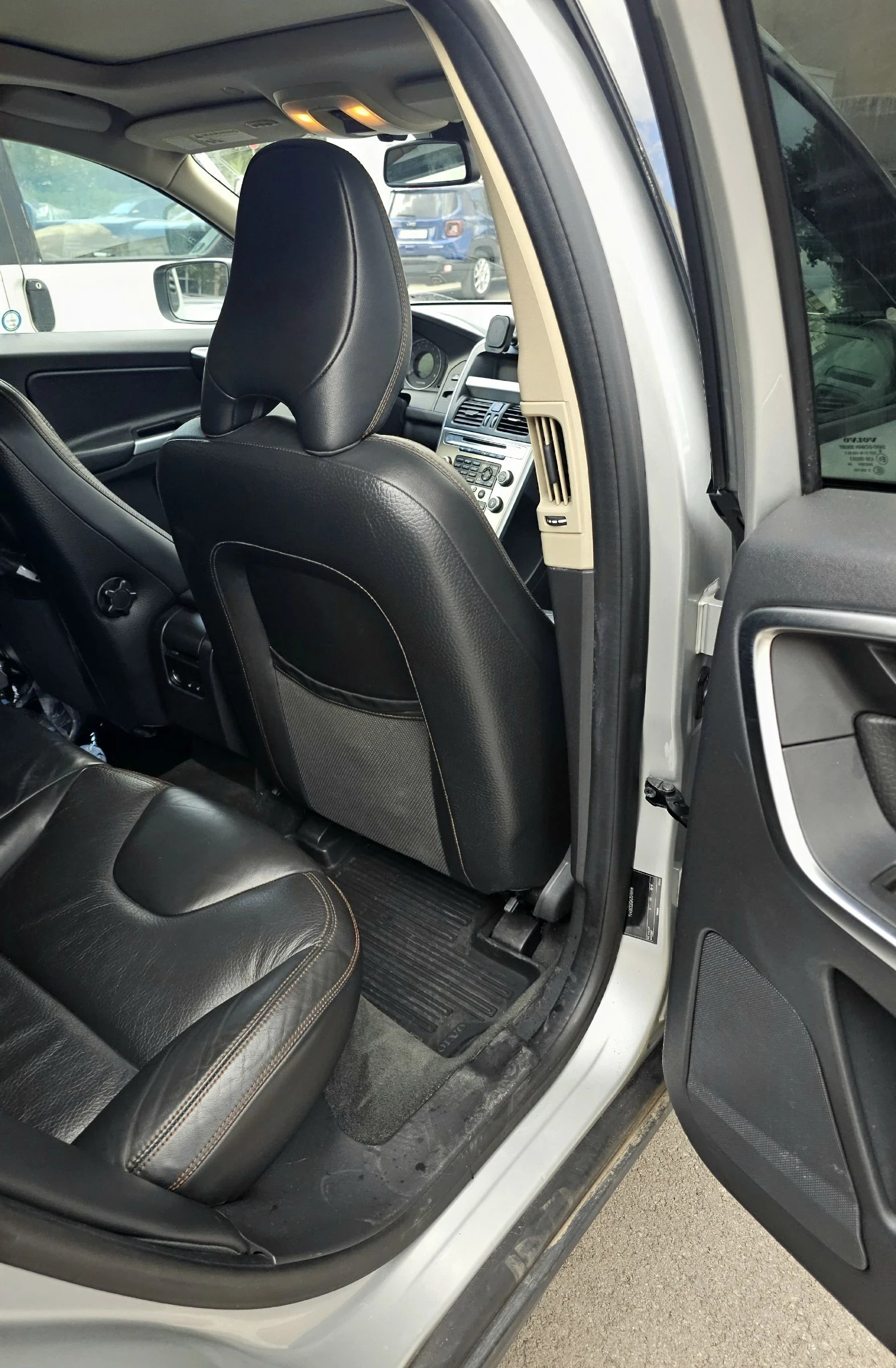 Volvo XC60 3.2 AWD | Mobile.bg � ����������� 15