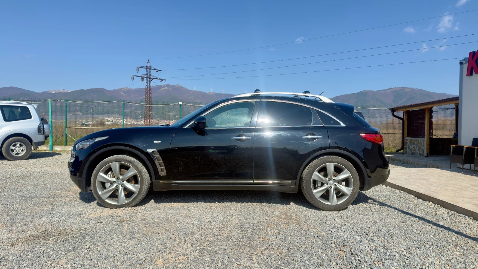 Infiniti QX70 * ОБДУХВАНЕ* 4х4* ШЕБИДАХ*  - изображение 7