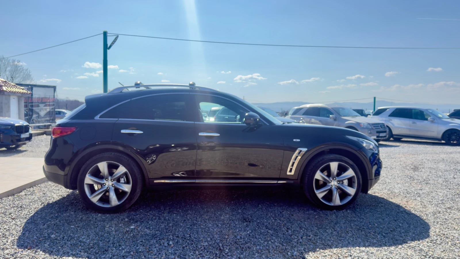 Infiniti QX70 * ОБДУХВАНЕ* 4х4* ШЕБИДАХ*  - изображение 3