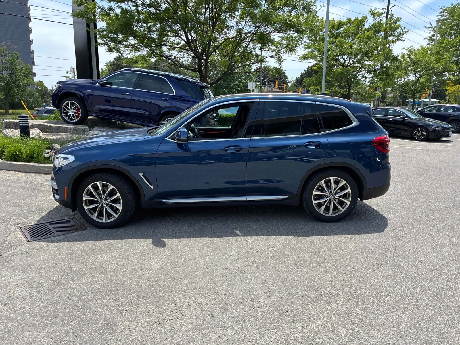 BMW X3 xDrive30i * ПОДГРЕВ * ПАНОРАМА * 2 КЛЮЧА * CARFAX, снимка 2 - Автомобили и джипове - 54804308
