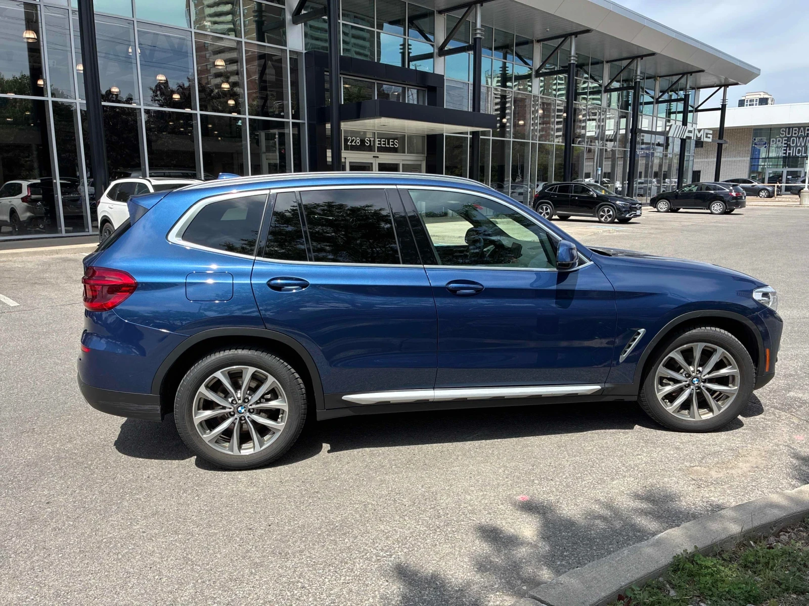BMW X3 xDrive30i * ПОДГРЕВ * ПАНОРАМА * 2 КЛЮЧА * CARFAX, снимка 3 - Автомобили и джипове - 54804308