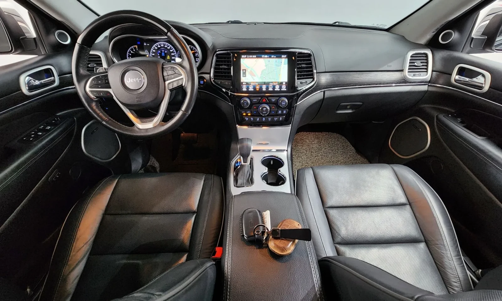 Jeep Grand cherokee SUMMIT* 3.6* DISTR* PANO* ПОДГРЕВИ* ОБДУХ* HK* FUL, снимка 7 - Автомобили и джипове - 55087385