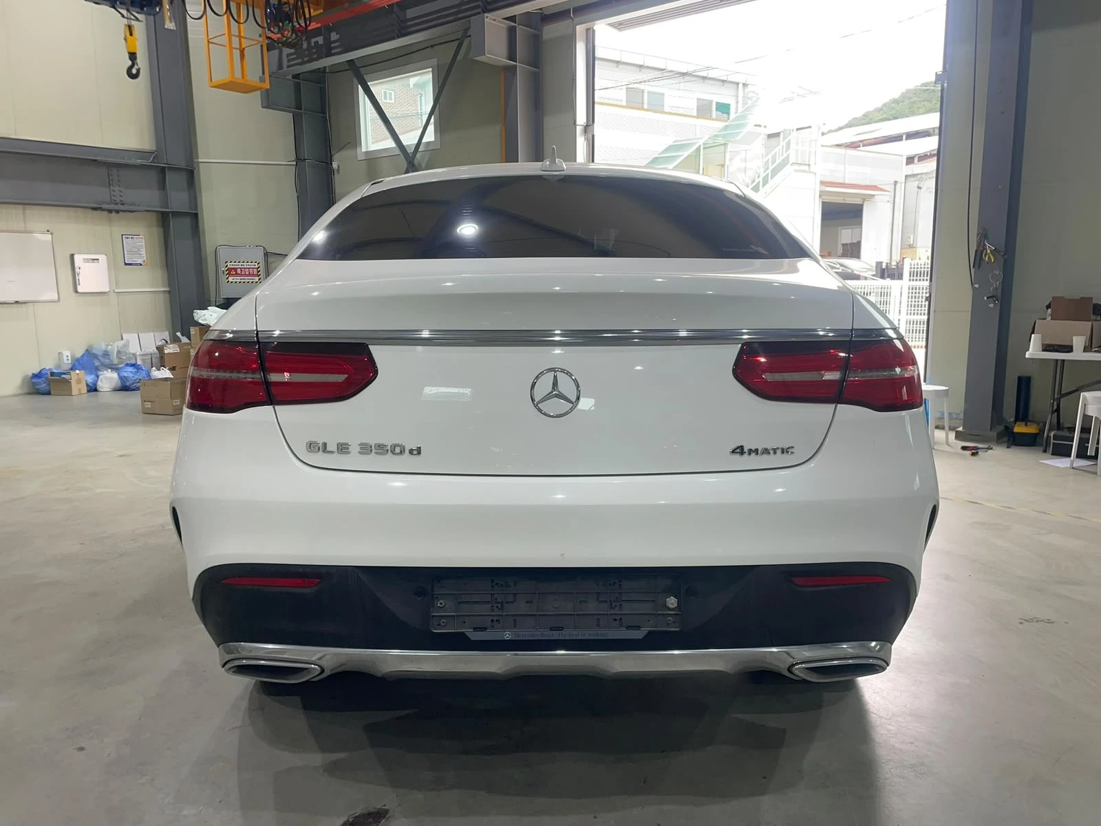 Mercedes-Benz GLE Coupe 350D ! 4matic ! AMG Line ! 9G-tronic !, снимка 5 - Автомобили и джипове - 55282309