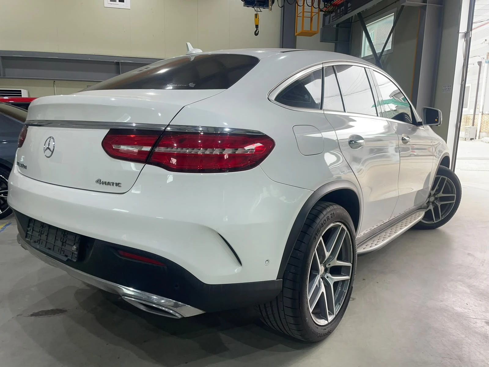 Mercedes-Benz GLE Coupe 350D ! 4matic ! AMG Line ! 9G-tronic !, снимка 4 - Автомобили и джипове - 55282309