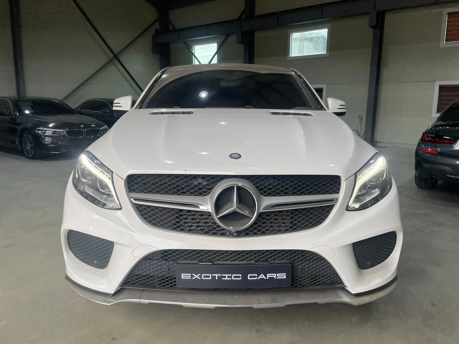 Mercedes-Benz GLE Coupe 350D ! 4matic ! AMG Line ! 9G-tronic !, снимка 2 - Автомобили и джипове - 55282309
