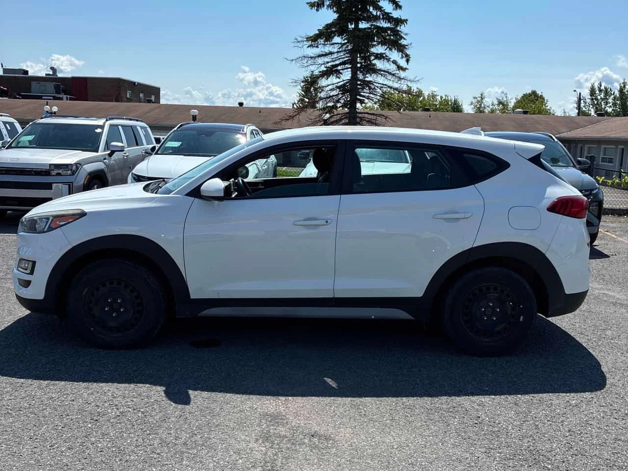 Hyundai Tucson * Essential * АВТОКРЕДИТ * , снимка 3 - Автомобили и джипове - 55652068