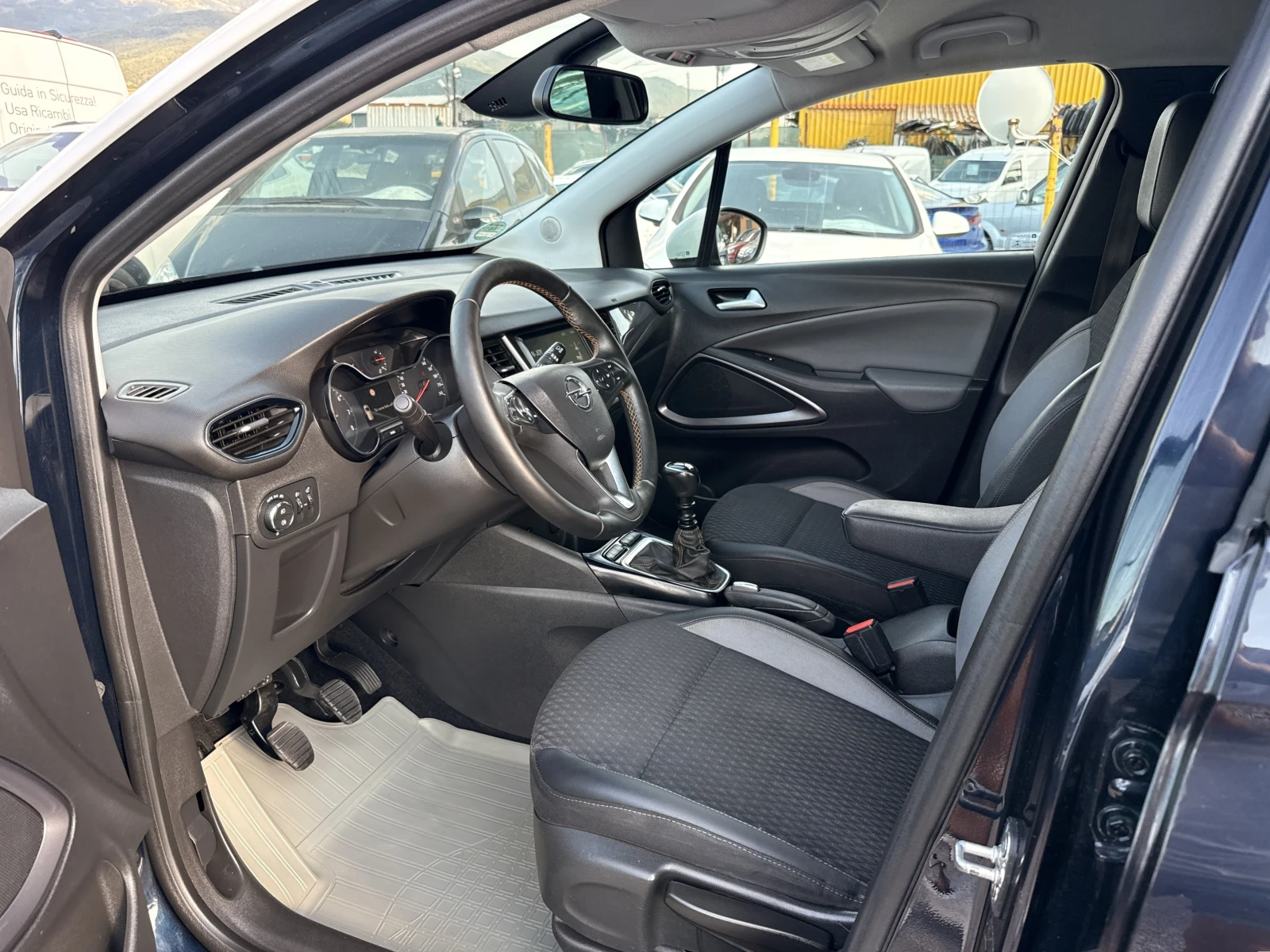 Opel Crossland X 1.2i TURBO;FULL;EURO6;NAVI;TUV;COC, снимка 9 - Автомобили и джипове - 55806523