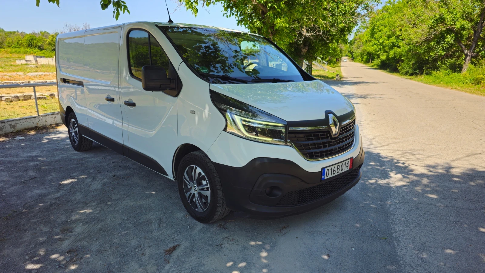 Renault Trafic L2H1 - изображение 2