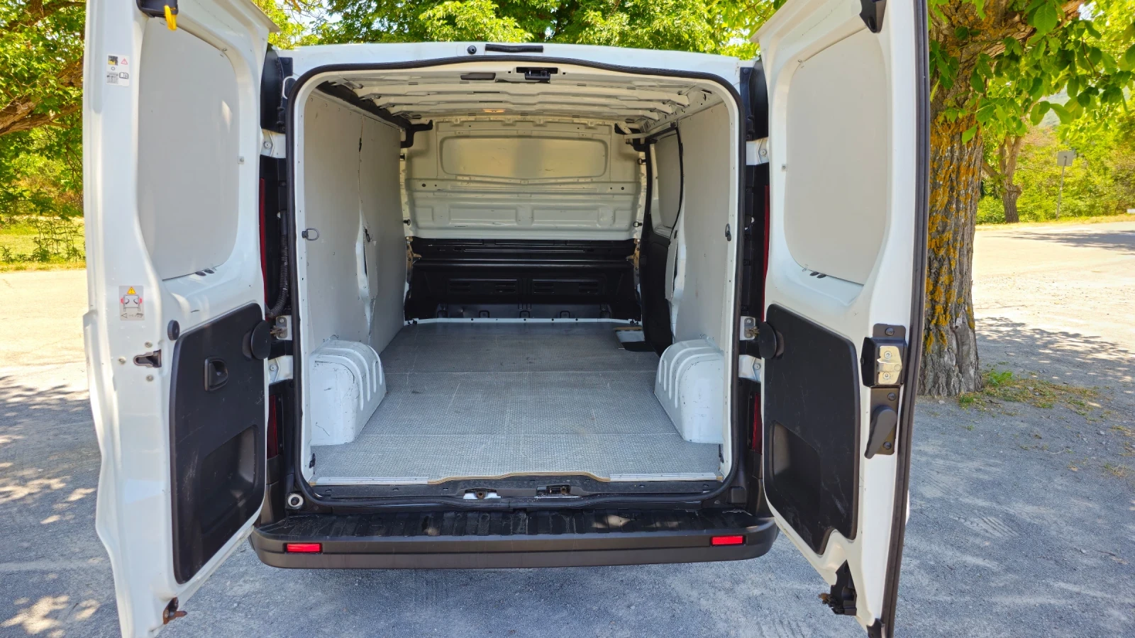 Renault Trafic L2H1 - изображение 9