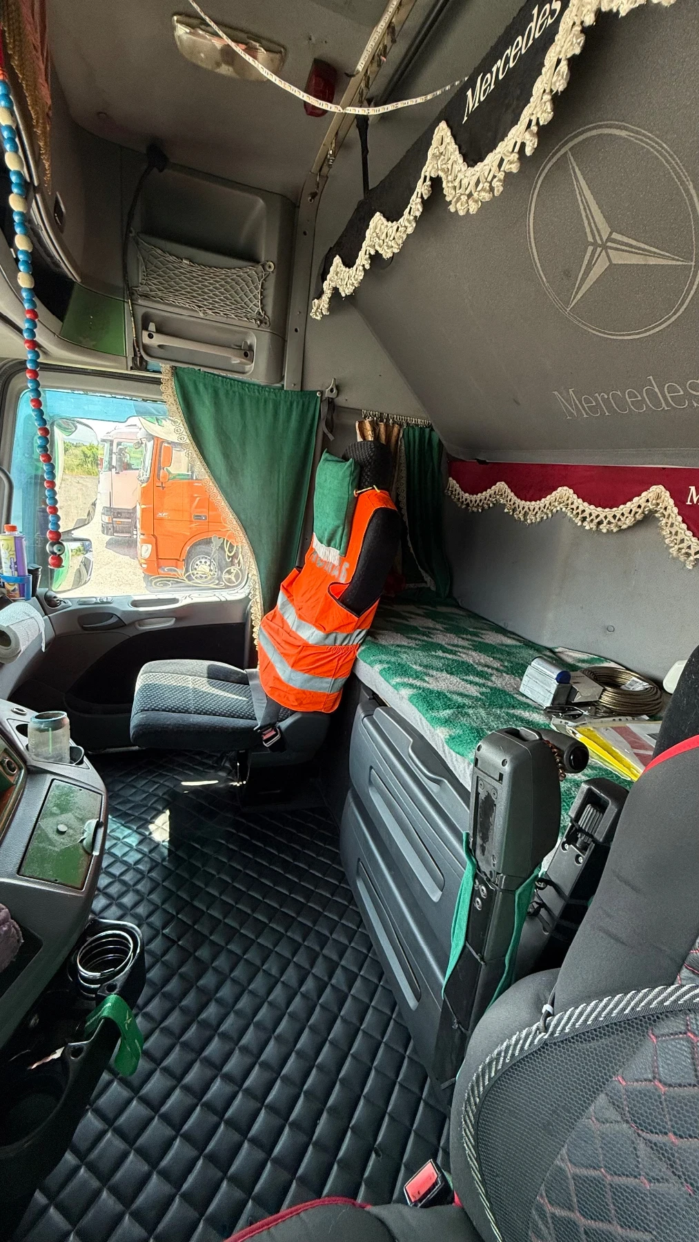 Mercedes-Benz Actros 1844 - изображение 4