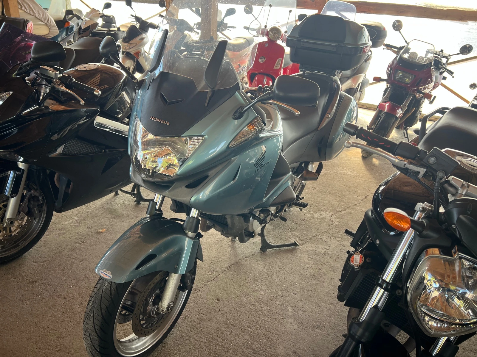 Honda Deauville 700i Lizing - изображение 2