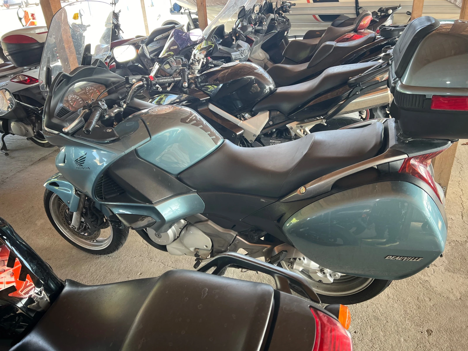 Honda Deauville 700i Lizing - изображение 8