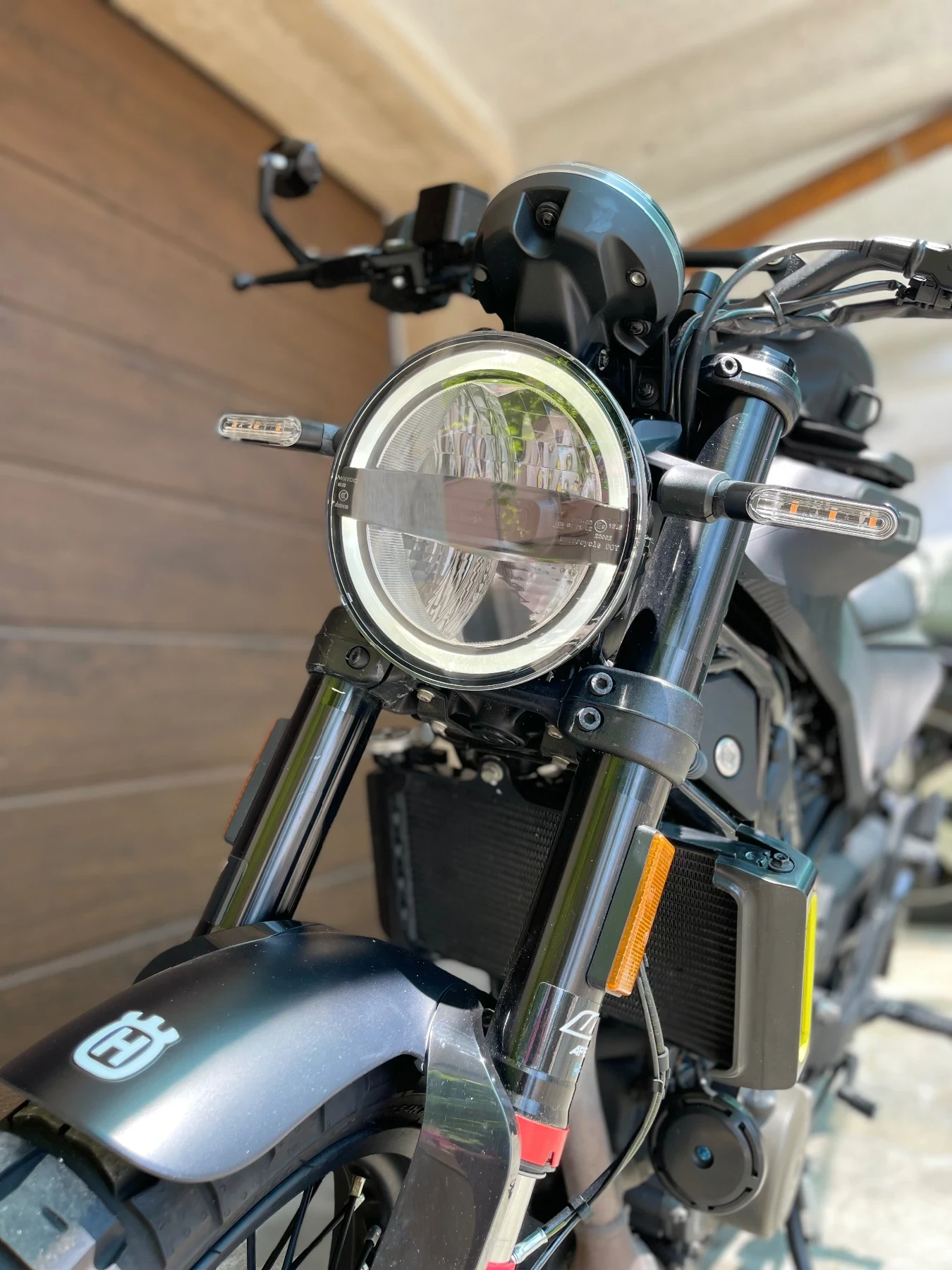 Husqvarna Svartpilen 401  - изображение 6