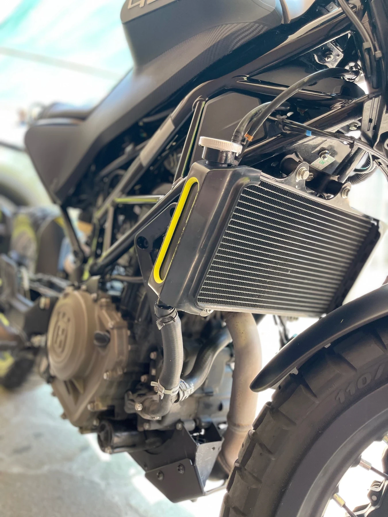 Husqvarna Svartpilen 401  - изображение 7