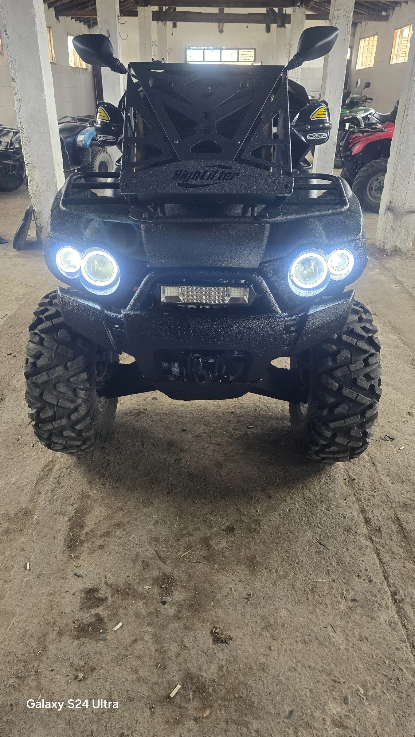 Kawasaki Brute Force с Много доработки и екстри, топ състояние, снимка 3 - Мотоциклети и мототехника - 55442122