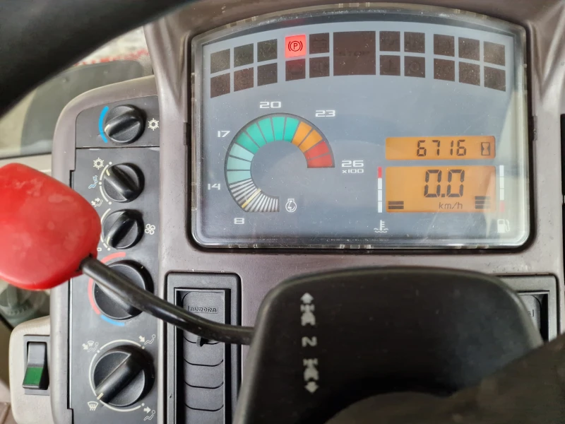 Трактор Claas ARES 816, снимка 7 - Селскостопанска техника - 50206296