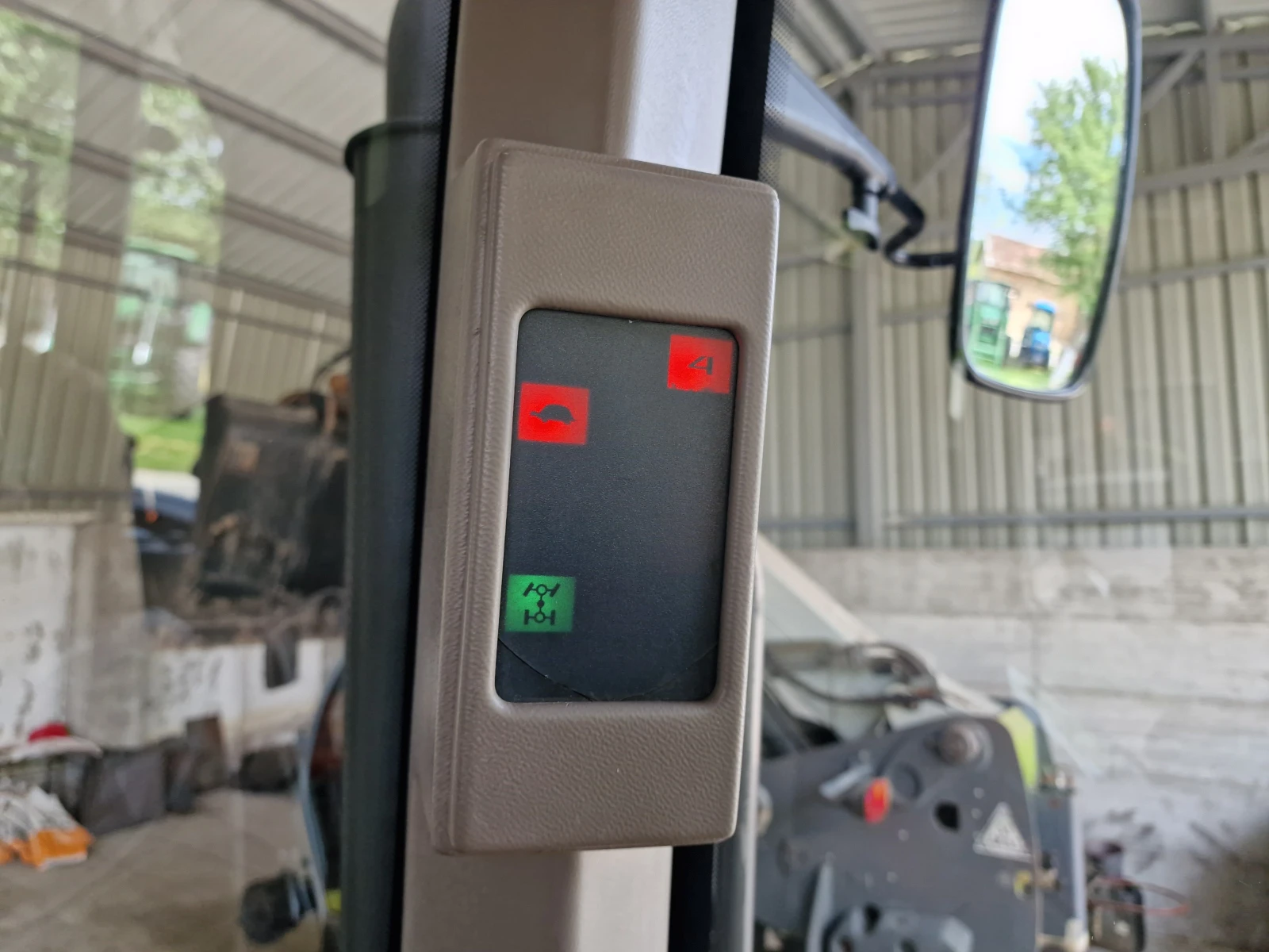 Трактор Claas ARES 816 - изображение 8