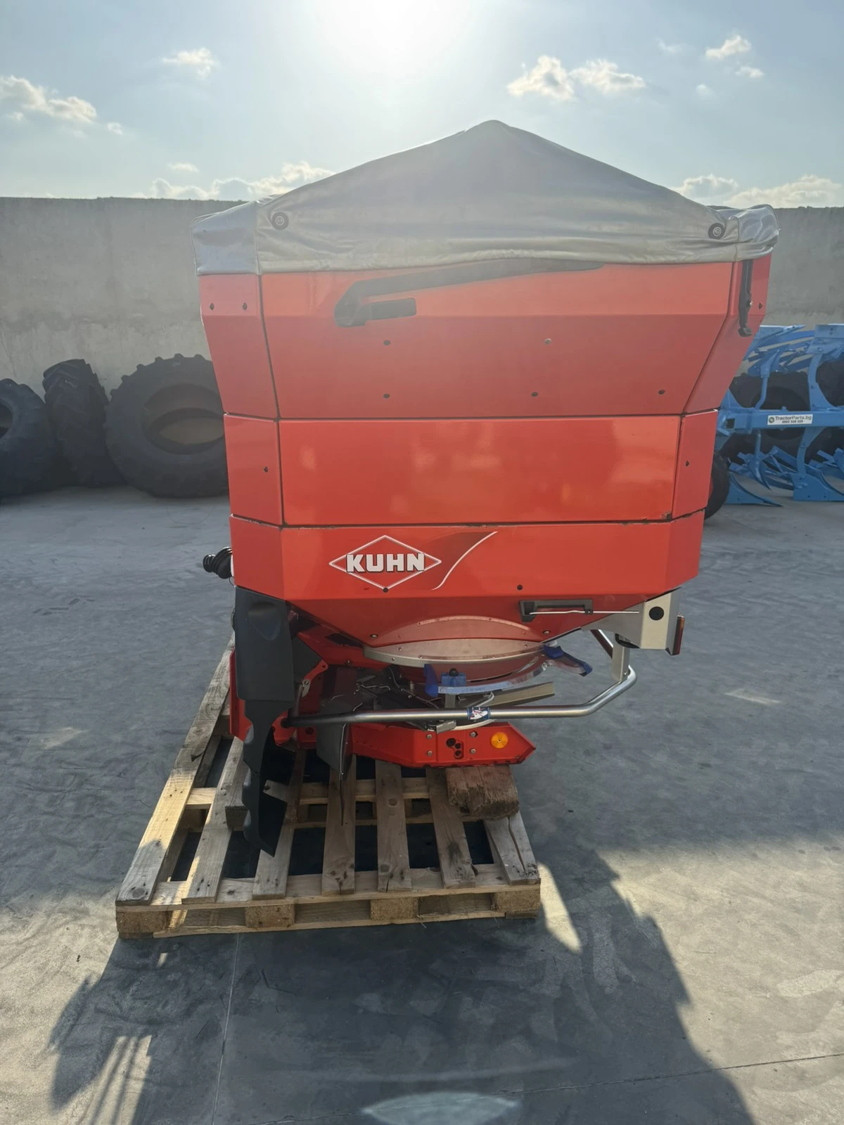 Торачка Rauch Axis 40.1W с компютър QUANTRON E-2 + КАНТАР, снимка 9 - Селскостопанска техника - 53976490