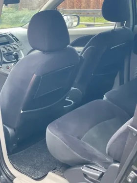Mitsubishi Grandis, снимка 12
