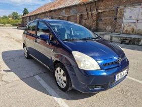 Toyota Corolla verso 1, 6, снимка 1