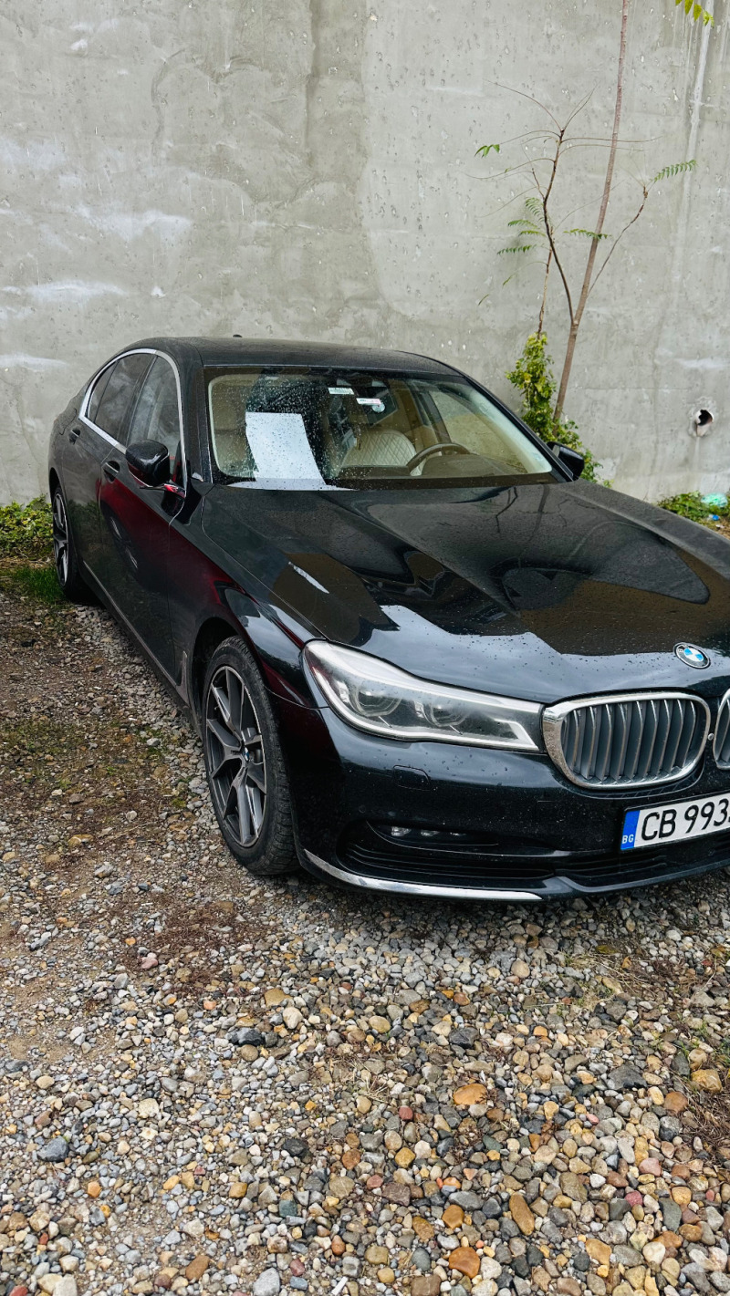 BMW 730 Xdrive , снимка 10 - Автомобили и джипове - 45627211