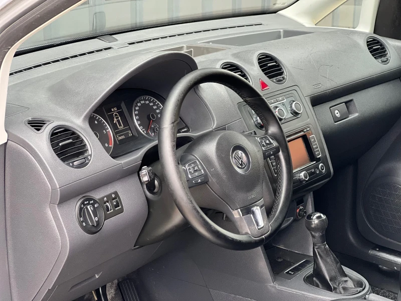 VW Caddy КОЖЕН САЛОН ЛИЗИНГ, снимка 11 - Автомобили и джипове - 47073971