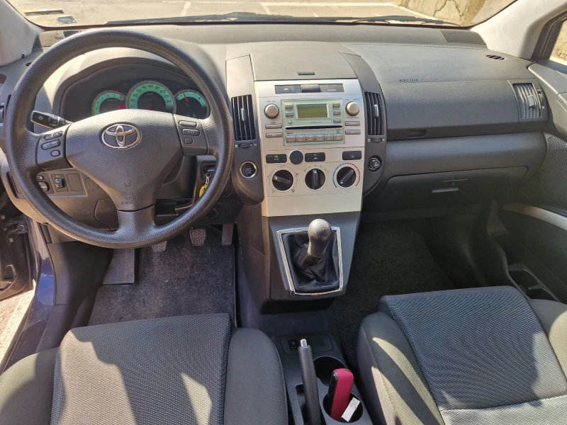 Toyota Corolla verso 1, 6, снимка 11 - Автомобили и джипове - 47331938