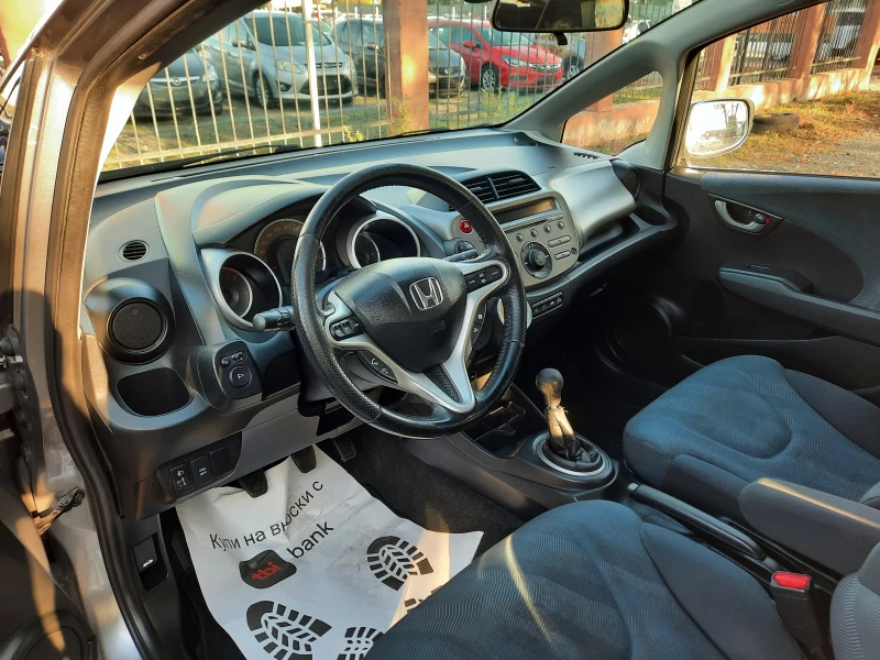 Honda Jazz 1.4i, снимка 8 - Автомобили и джипове - 47580656