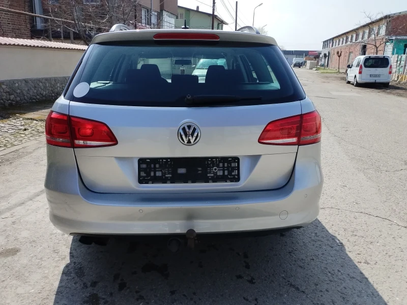 VW Passat, снимка 6 - Автомобили и джипове - 48925635