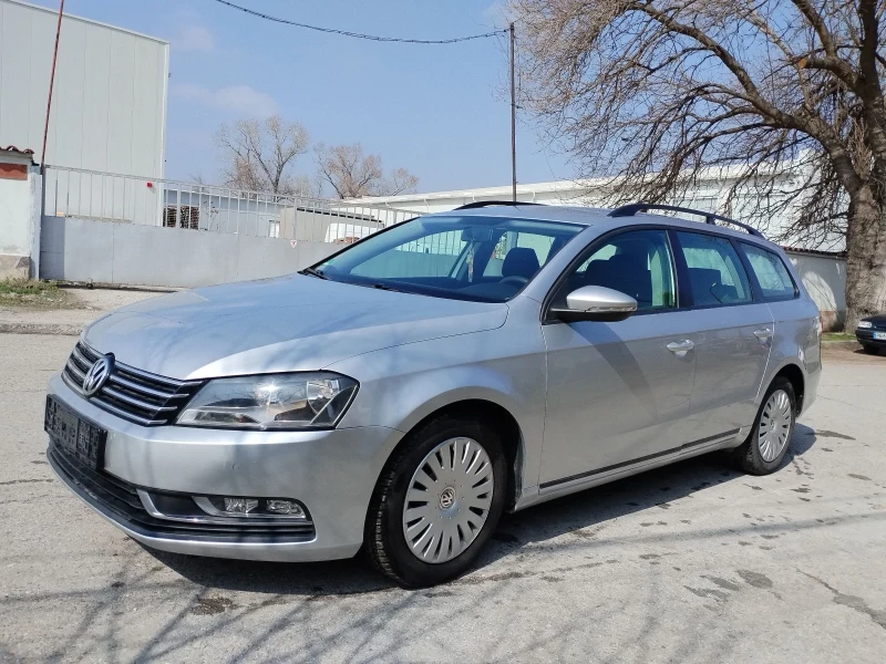 VW Passat, снимка 1 - Автомобили и джипове - 48925635