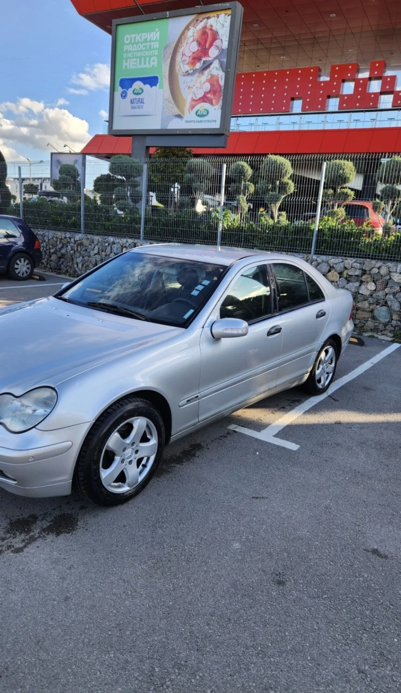 Mercedes-Benz C 200, снимка 6 - Автомобили и джипове - 49028613