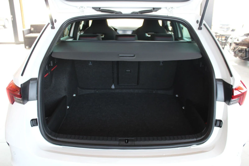 Skoda Octavia 2.0-TDI/150HP/RS/DSG/NAVI/LED/VIRT/300vpr, снимка 8 - Автомобили и джипове - 50033120