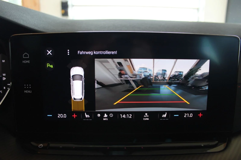 Skoda Octavia 2.0-TDI/150HP/RS/DSG/NAVI/LED/VIRT/300vpr, снимка 17 - Автомобили и джипове - 50033120