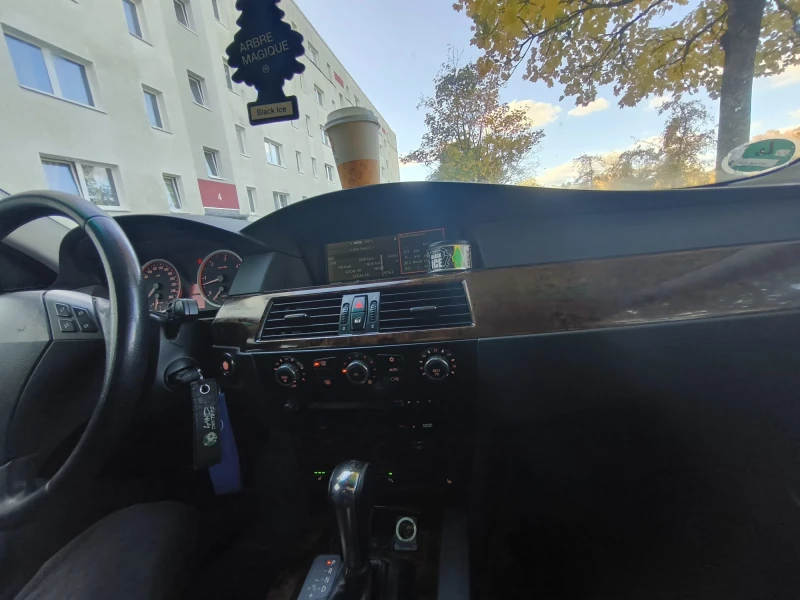 BMW 530 E61 Facelift , снимка 12 - Автомобили и джипове - 52838946