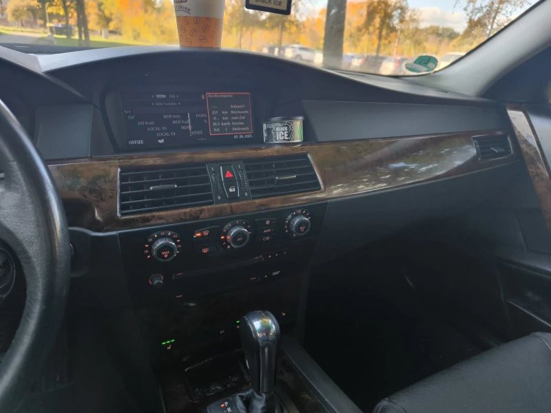 BMW 530 E61 Facelift , снимка 11 - Автомобили и джипове - 52838946