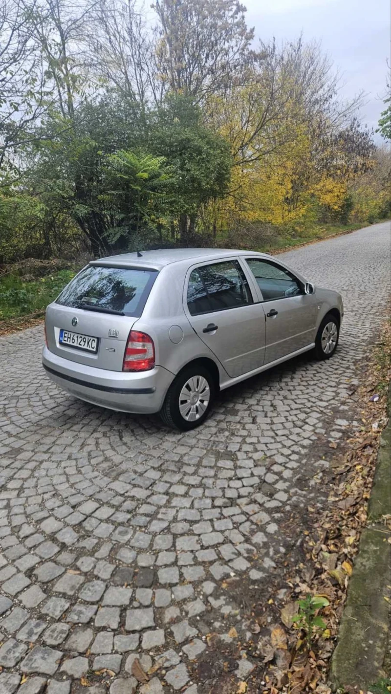 Skoda Fabia 1.2 i, снимка 3 - Автомобили и джипове - 52293653