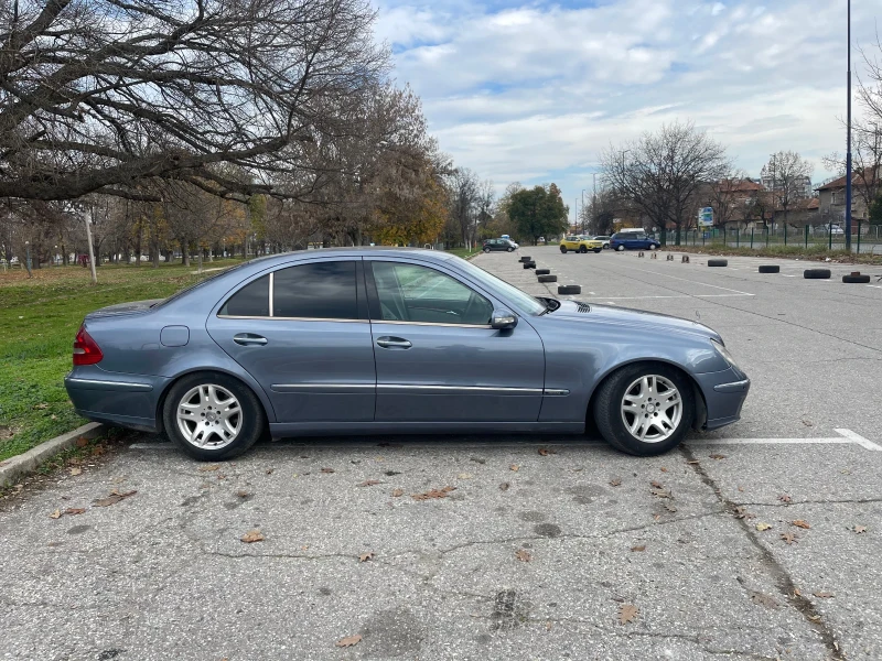 Mercedes-Benz E 320, снимка 4 - Автомобили и джипове - 52567842