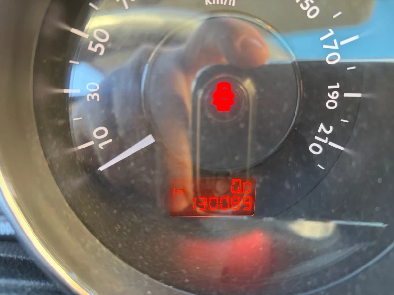 Peugeot 5008 2.0HDi, снимка 9 - Автомобили и джипове - 52939294