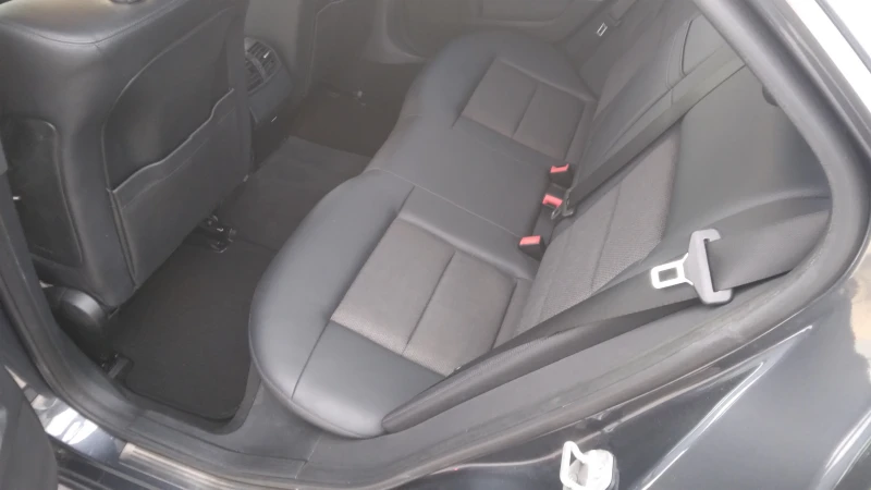 Mercedes-Benz E 350 Mercedes-Benz E-Klasse E 350 CDI Avantgarde, снимка 11 - Автомобили и джипове - 53100504