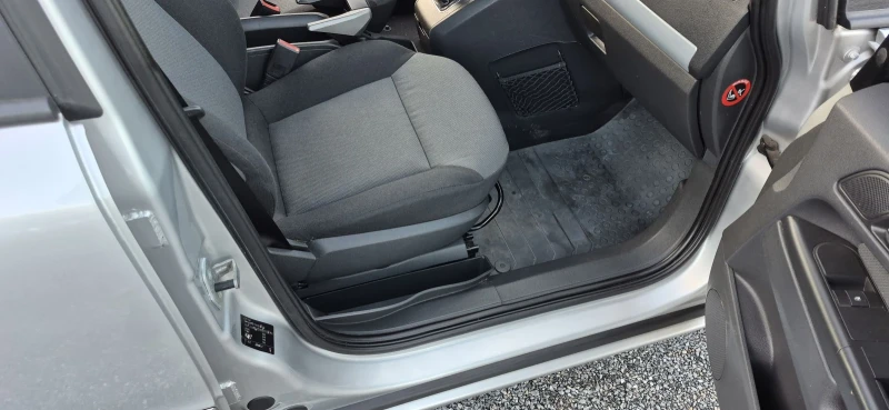 Opel Zafira 1.6i  166000км. 7места, снимка 9 - Автомобили и джипове - 53186469