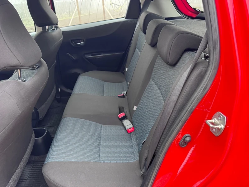 Toyota Yaris 1.33i Автоматик 93400км, снимка 9 - Автомобили и джипове - 53293117