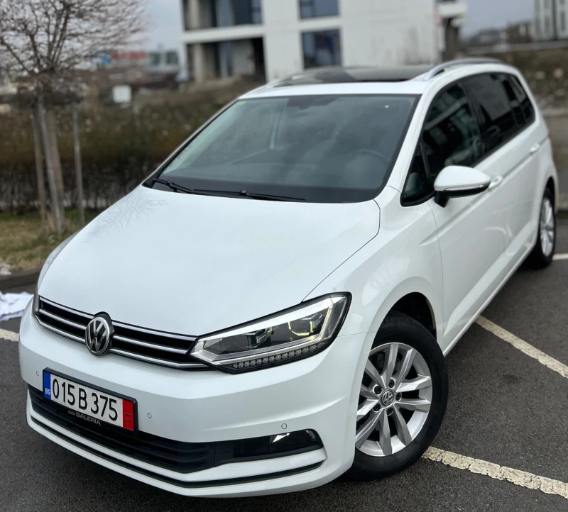 VW Touran DSG* Масаж* Панорама* FULL LED, снимка 6 - Автомобили и джипове - 53392967