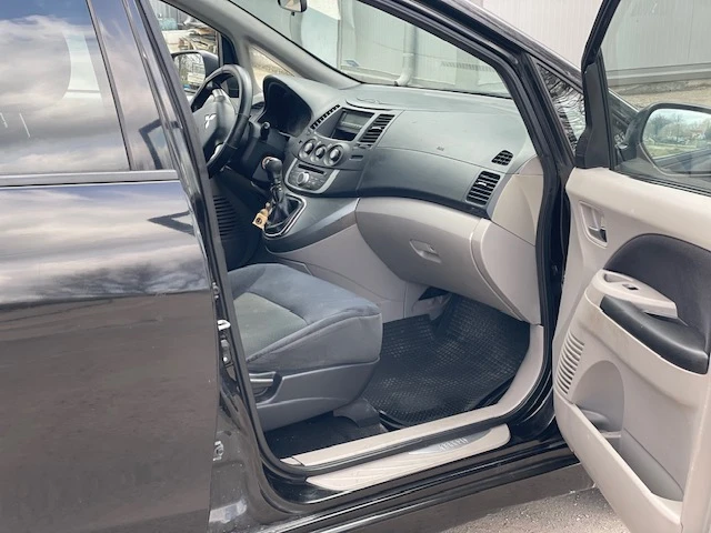 Mitsubishi Grandis, снимка 9 - Автомобили и джипове - 53904814