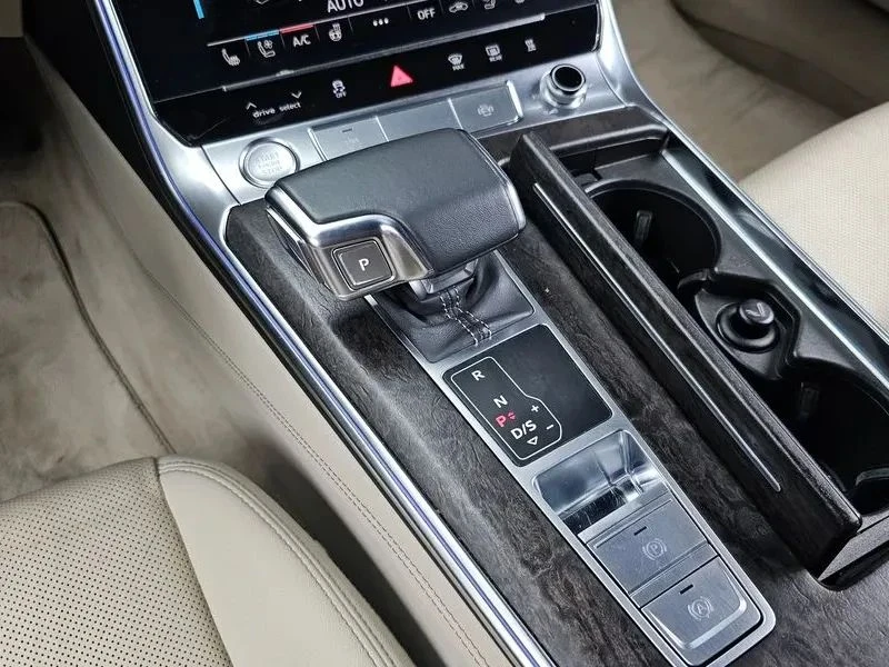 Audi A6, снимка 9 - Автомобили и джипове - 56727639