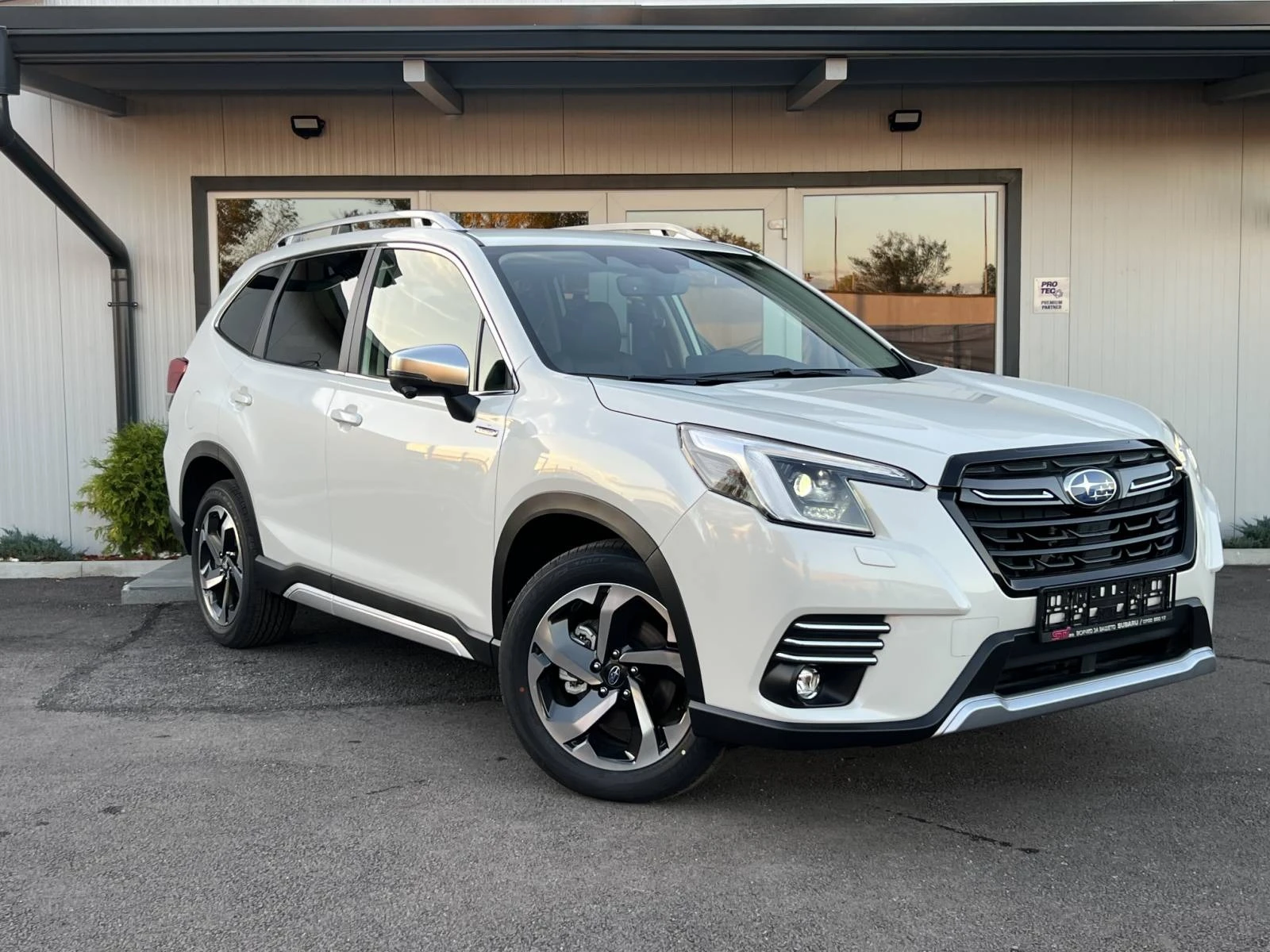 Subaru Forester 2.0i е-BOXER PREMIUM - изображение 7