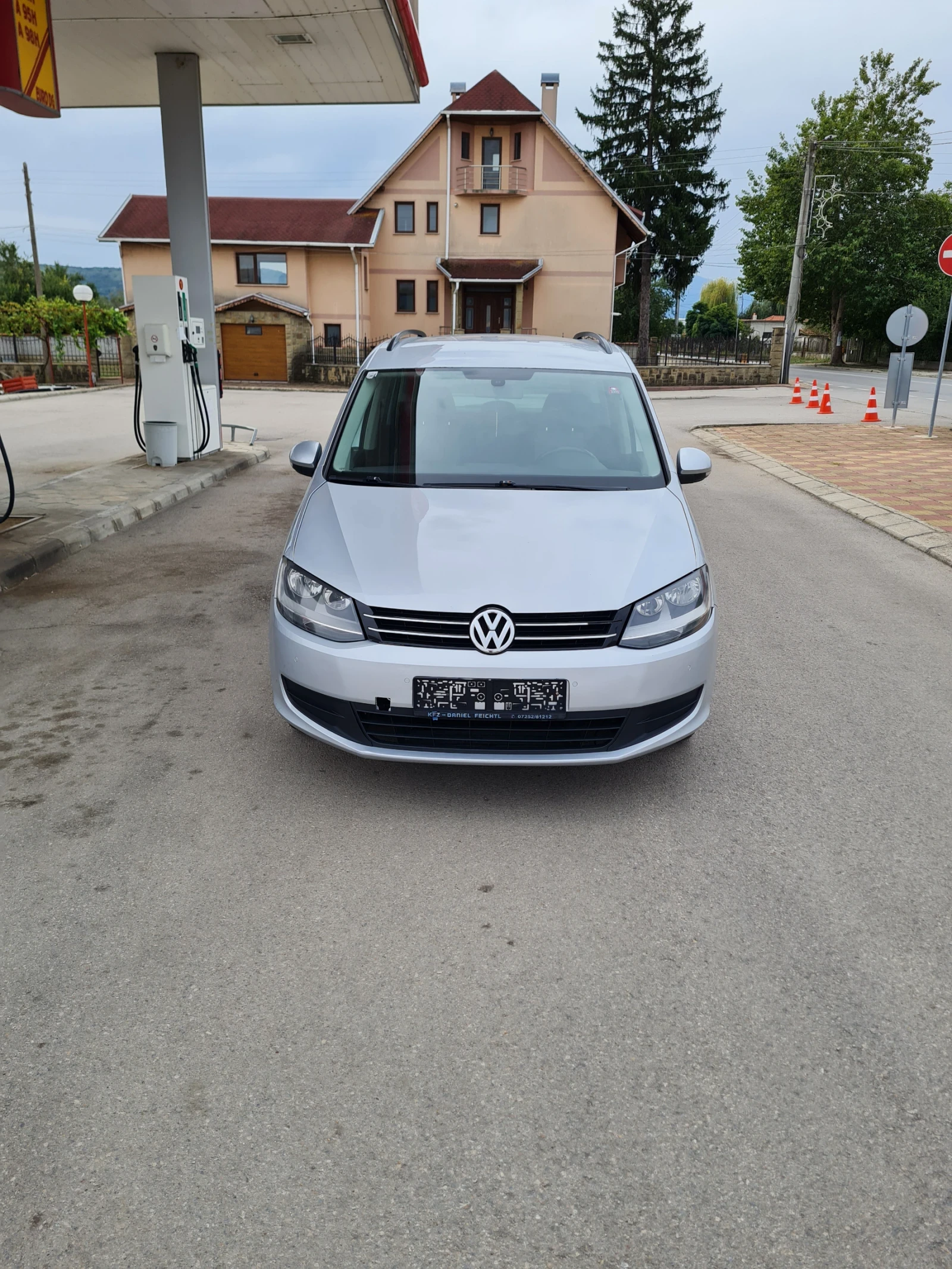 VW Sharan 2.0куб.140к.с. 2010г.  - [1] 