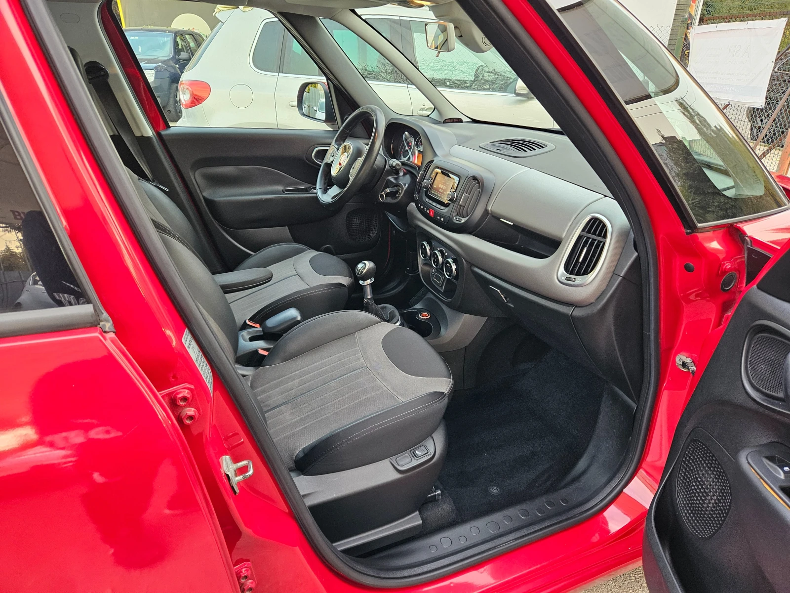 Fiat 500L 1.4 95кс Full - изображение 10