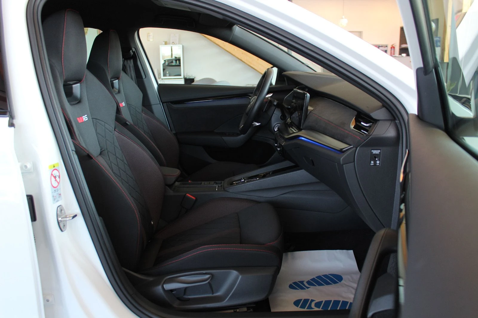 Skoda Octavia 2.0-TDI/150HP/RS/DSG/NAVI/LED/VIRT/300vpr | Mobile.bg   14