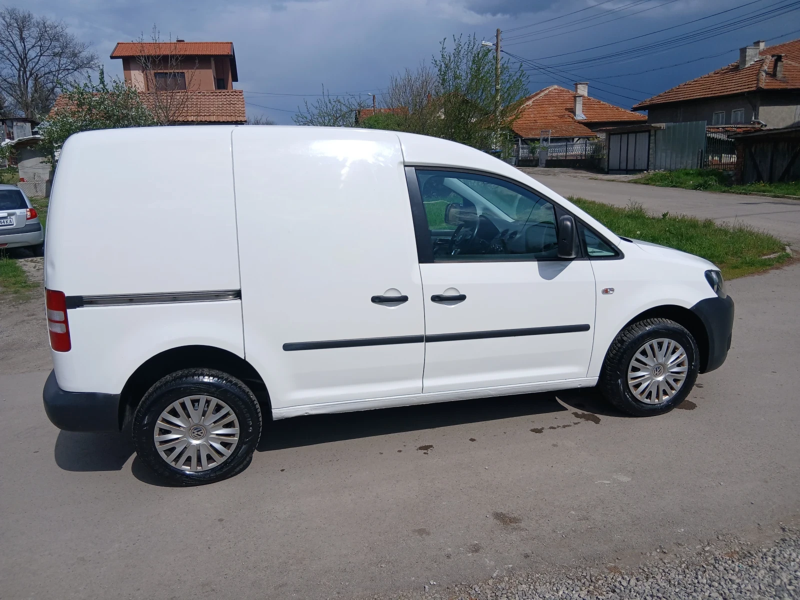 VW Caddy 2TDI 4X4 - изображение 3
