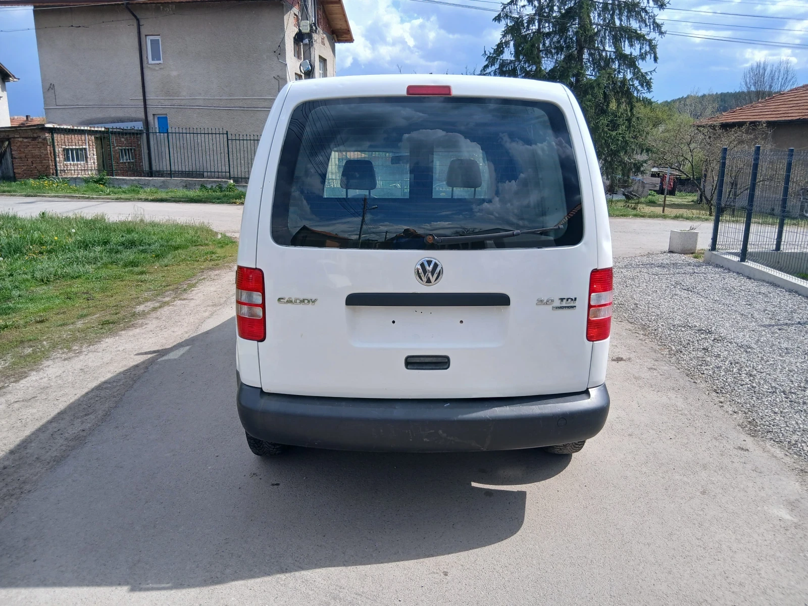 VW Caddy 2TDI 4X4 - изображение 4